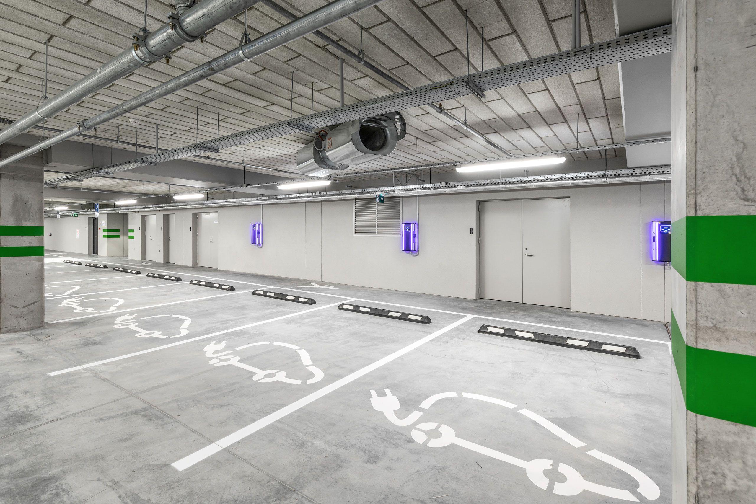 Ladeinfrastruktur in Tiefgarage