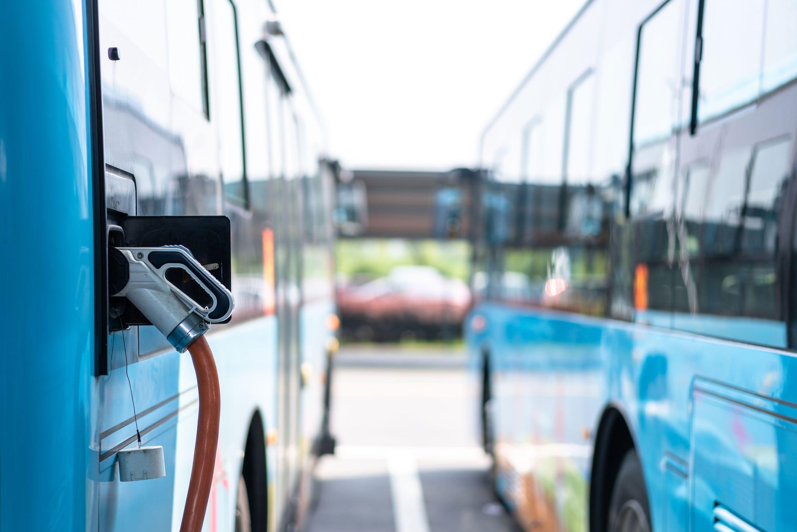 E-Busse laden