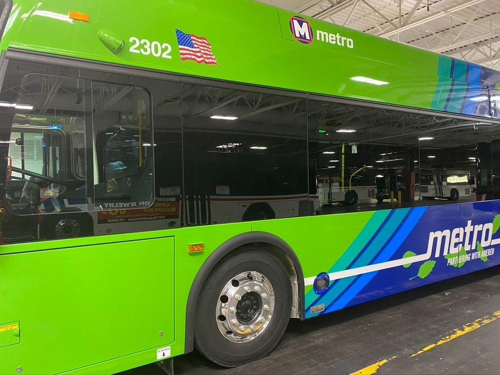 Bus powered by electricity