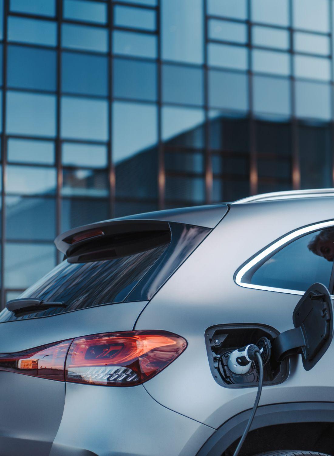 Elektroauto aus Firmenflotte laden