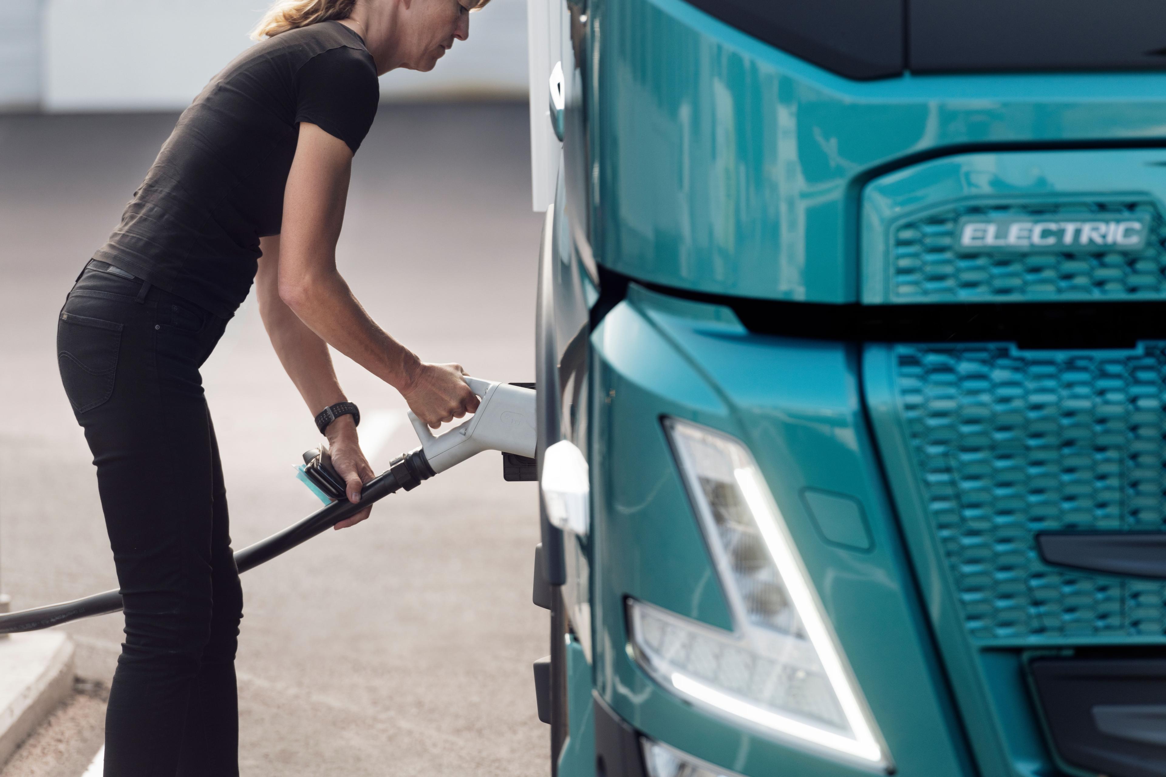 Bild Volvo Trucks Pressemeldung.jpg