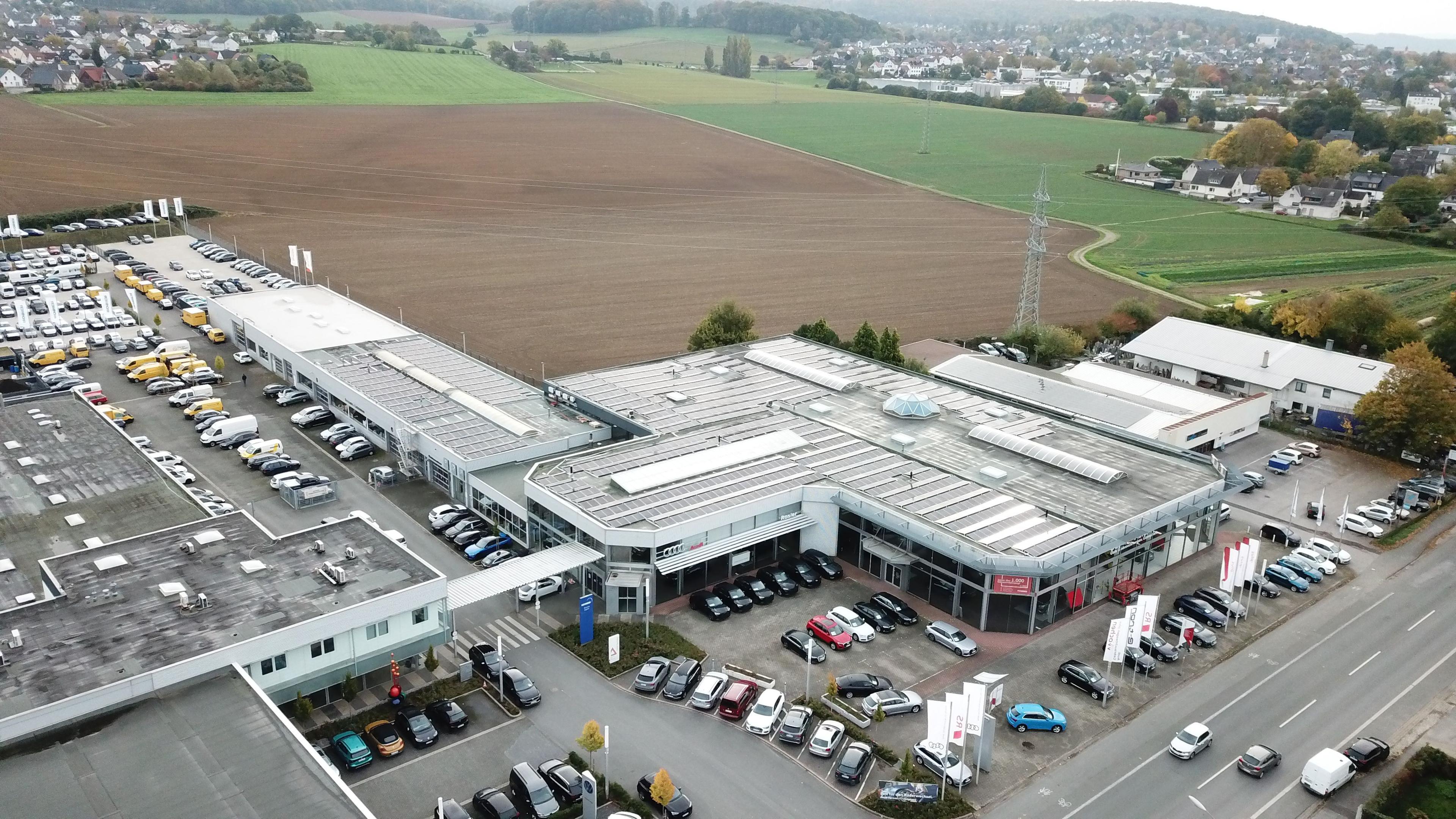 Standort Autohaus Rosier mit PV-Anlage auf dem Dach