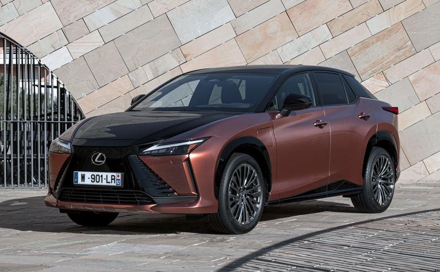 Lexus RZ450e