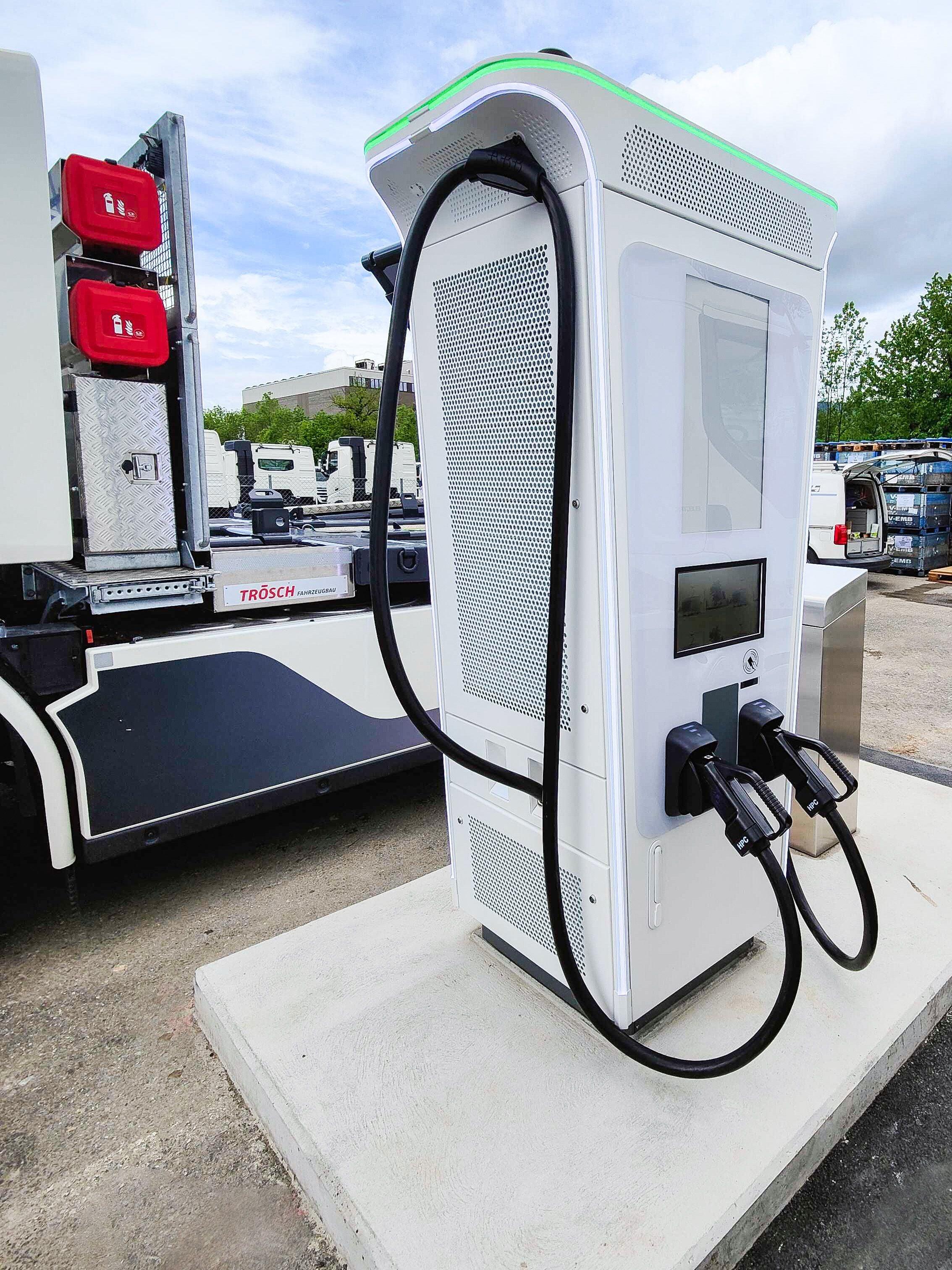 A Charging Infrastructure For An Ever growing Truck Fleet A Charging Infrastructure For An Ever growing Truck Fleet