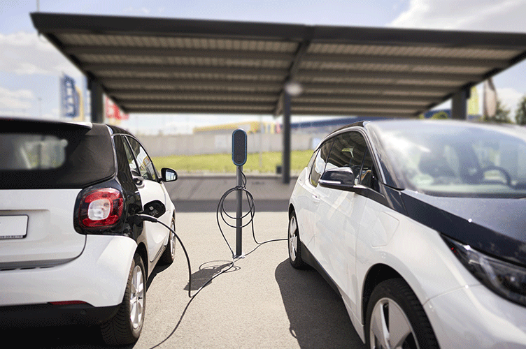 Laden am Depot mit Compleo Ladestation
