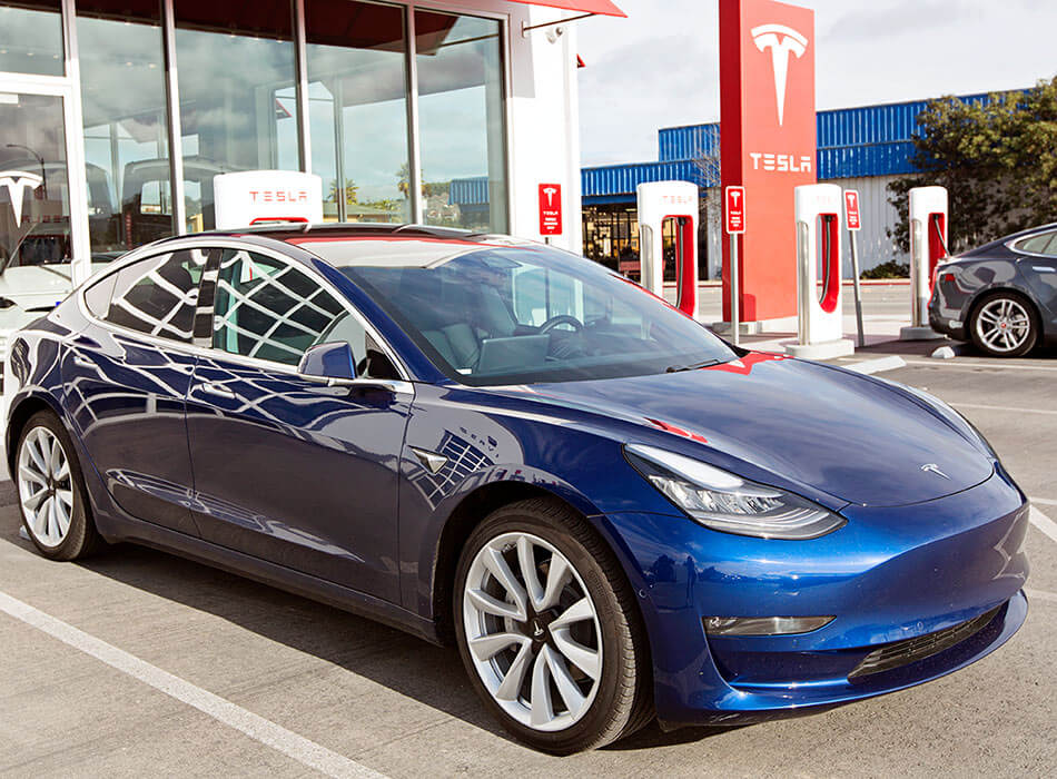 Bild: Shutterstock Tesla Model 3 - neues Modell